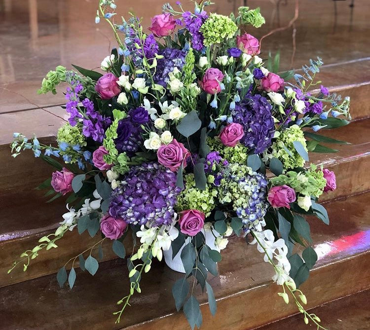 Deluxe Memorial Baskets