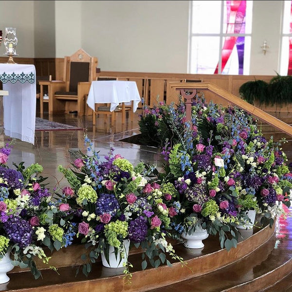 Deluxe Memorial Baskets